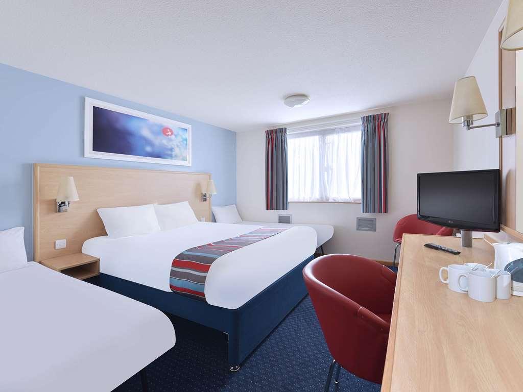 Travelodge Nuneaton Bedworth Номер фото